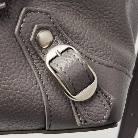 Balenciaga Grey Pebbled Calfskin Leather Small Neo Classic Hobo Bag - Picture 5 of 12